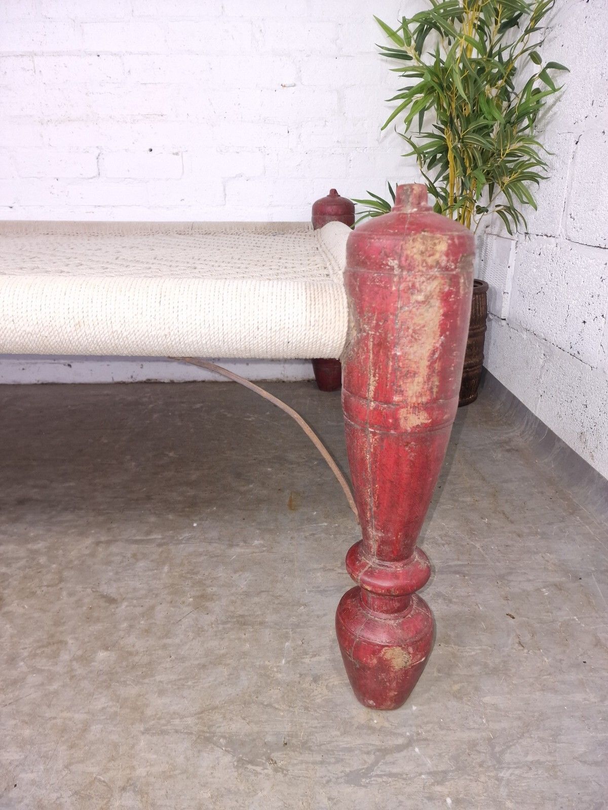 Large Antique Vintage Indian Wooden String Khatt Charpai Day Bed Sun Lounger photo Furniture
