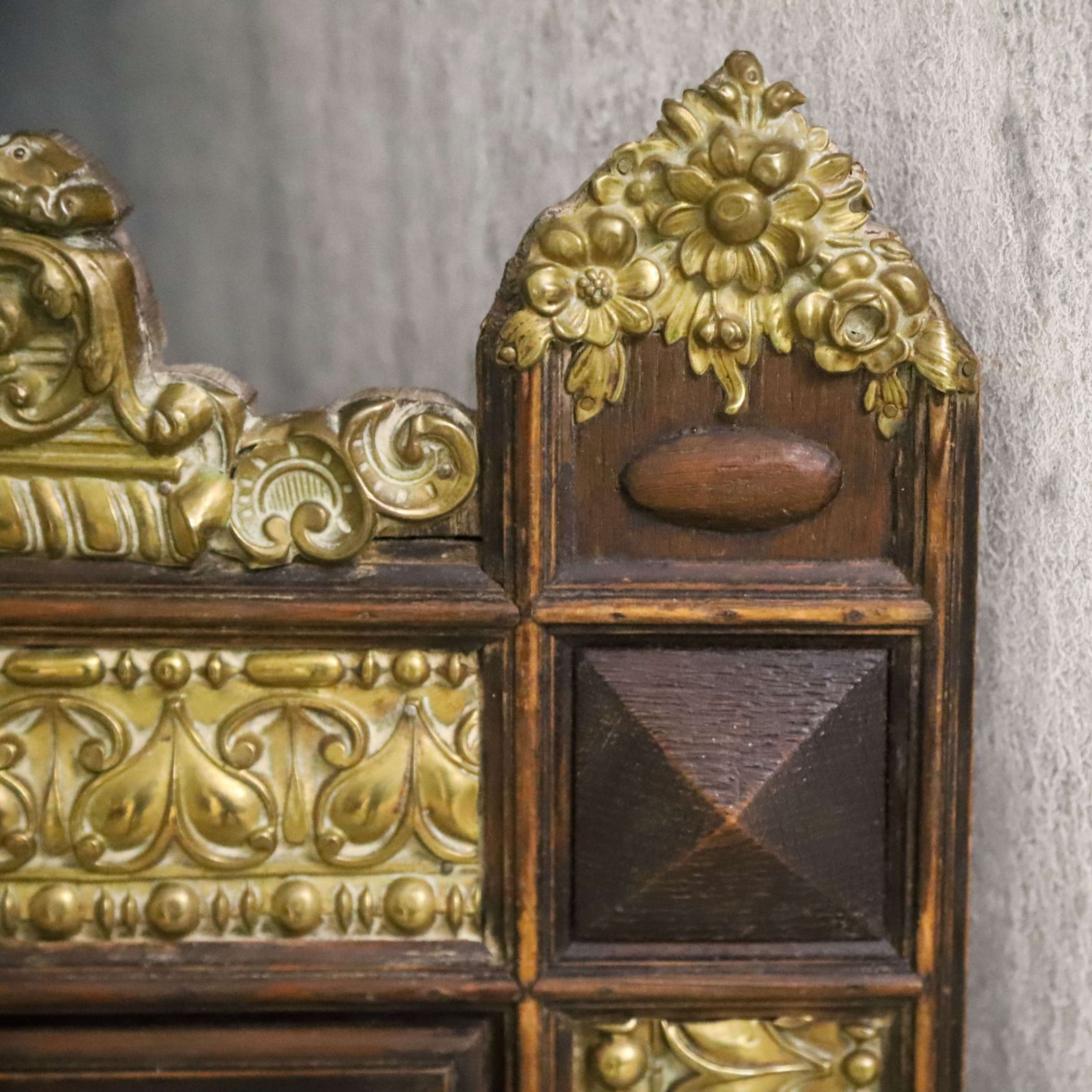 625.0 French Pressed Brass Mirror In Oak Frame With Family Crest Circa 1880 photo