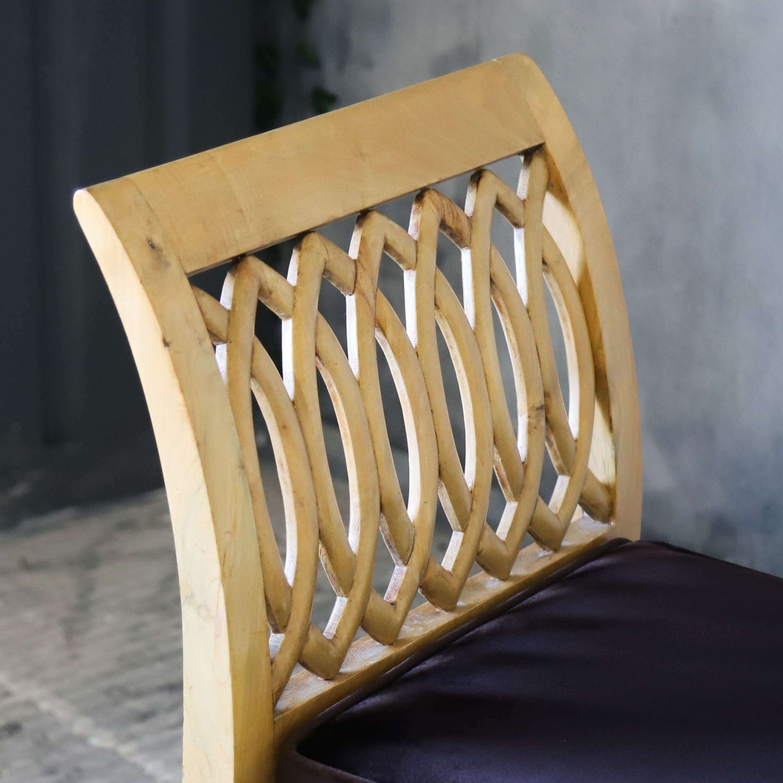 Italian 1940s Daybed Window Seat Attributed To Paolo Buffa photo vinterior