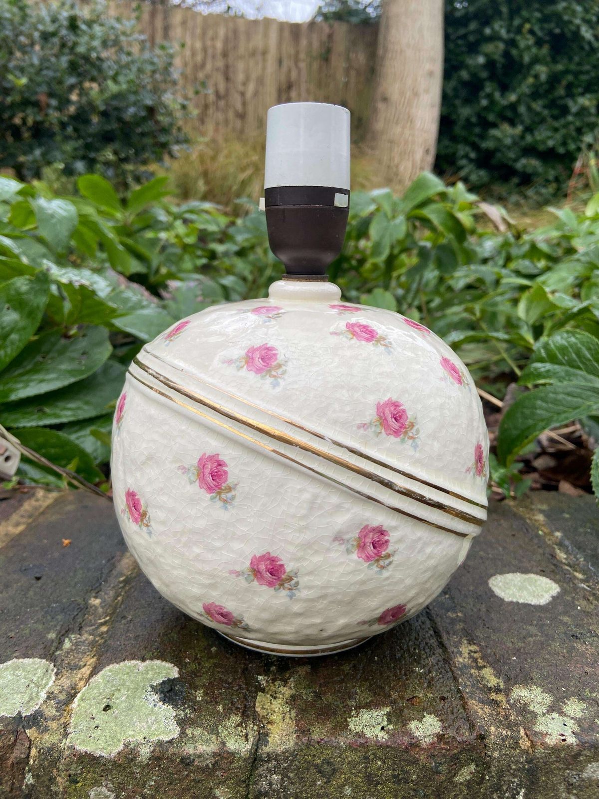 1950s Rounded Crackle Glaze Ceramic Lamp With Roses And Unusual Gold Band (Hughes Of Longport) photo 68.0