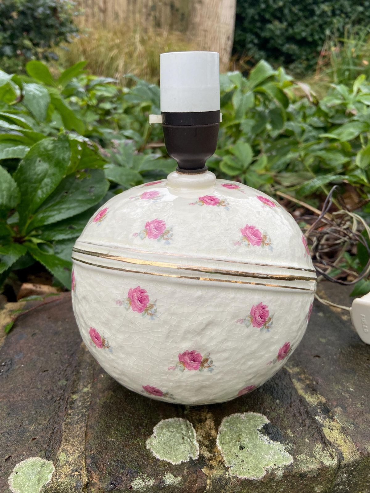 1950s Rounded Crackle Glaze Ceramic Lamp With Roses And Unusual Gold Band (Hughes Of Longport) photo buy
