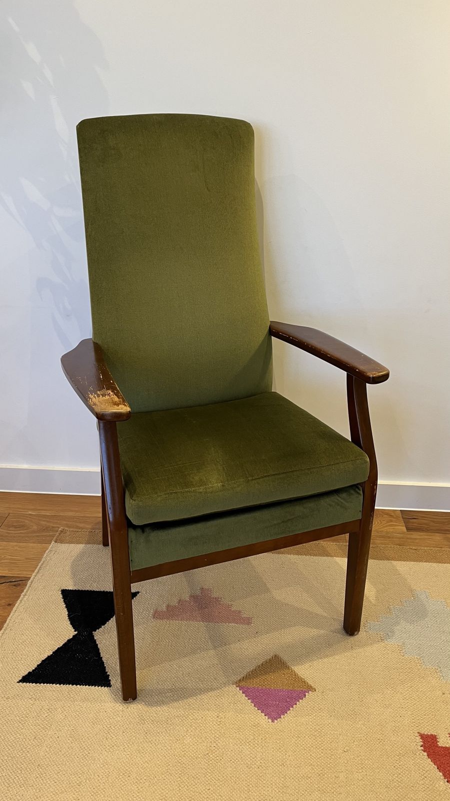 photo vinterior Vintage Parker Knoll Mid Century Armchair   Green Upholstery