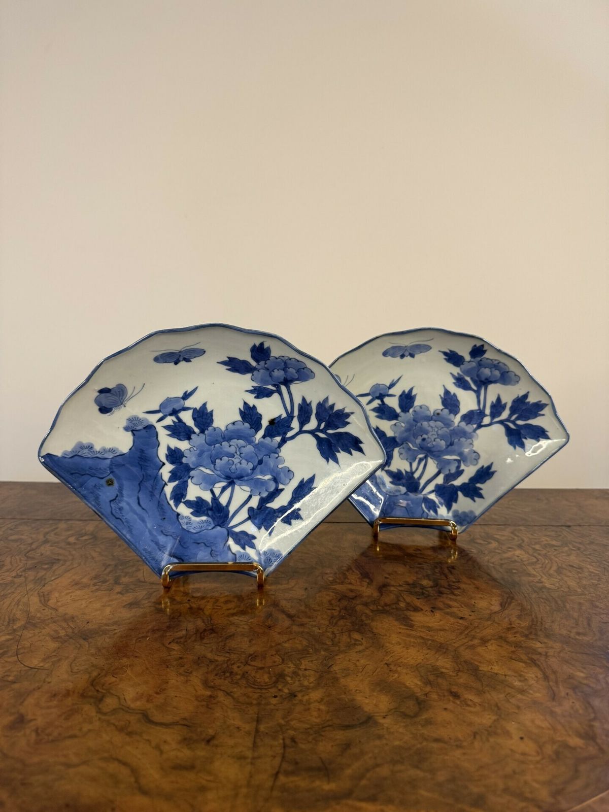 Unusual Pair Of Antique Blue And White Fan Shaped Japanese Imari Dishes photo for sale