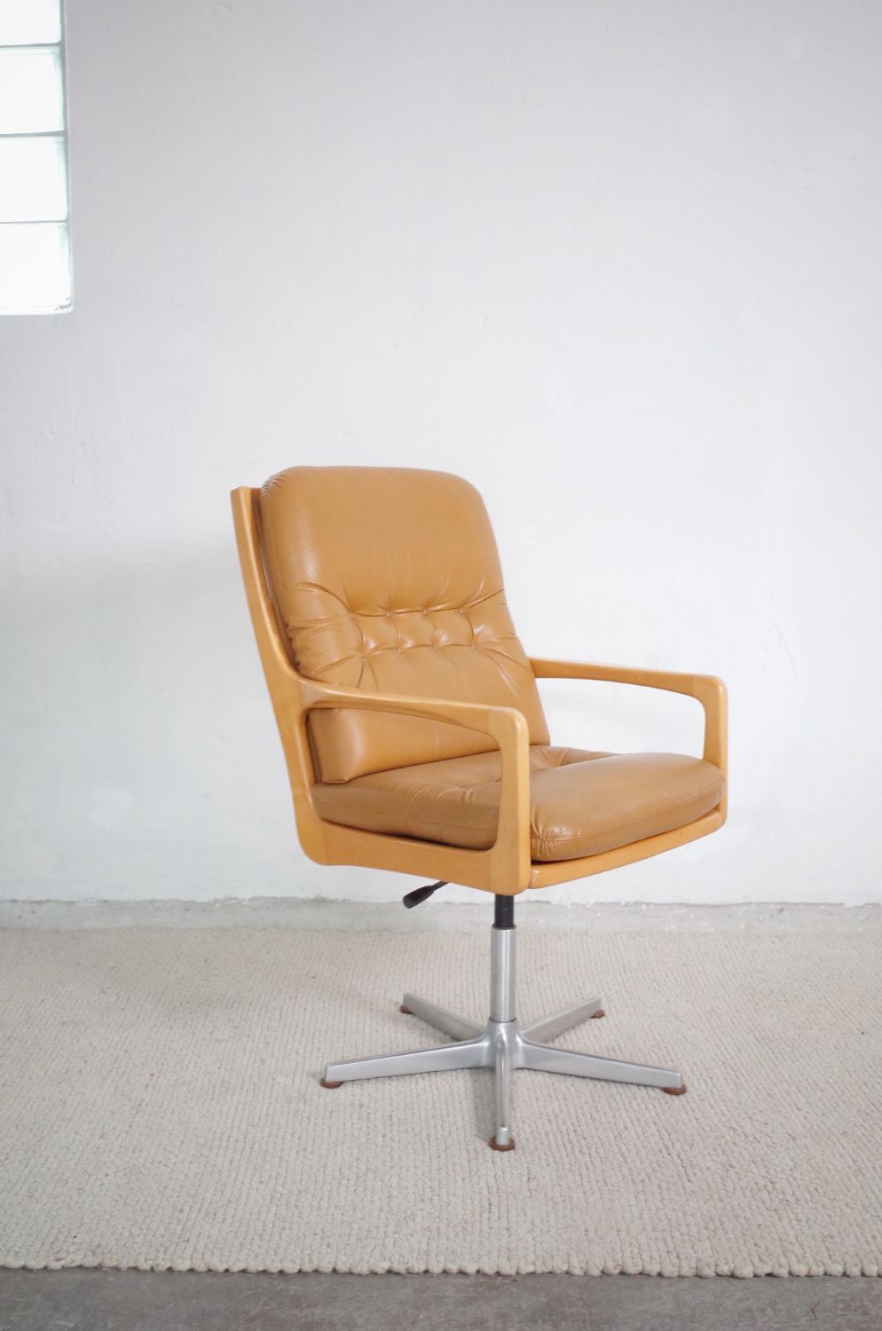 Eugen Schmidt Soloform Swivel Chair photo 694.0