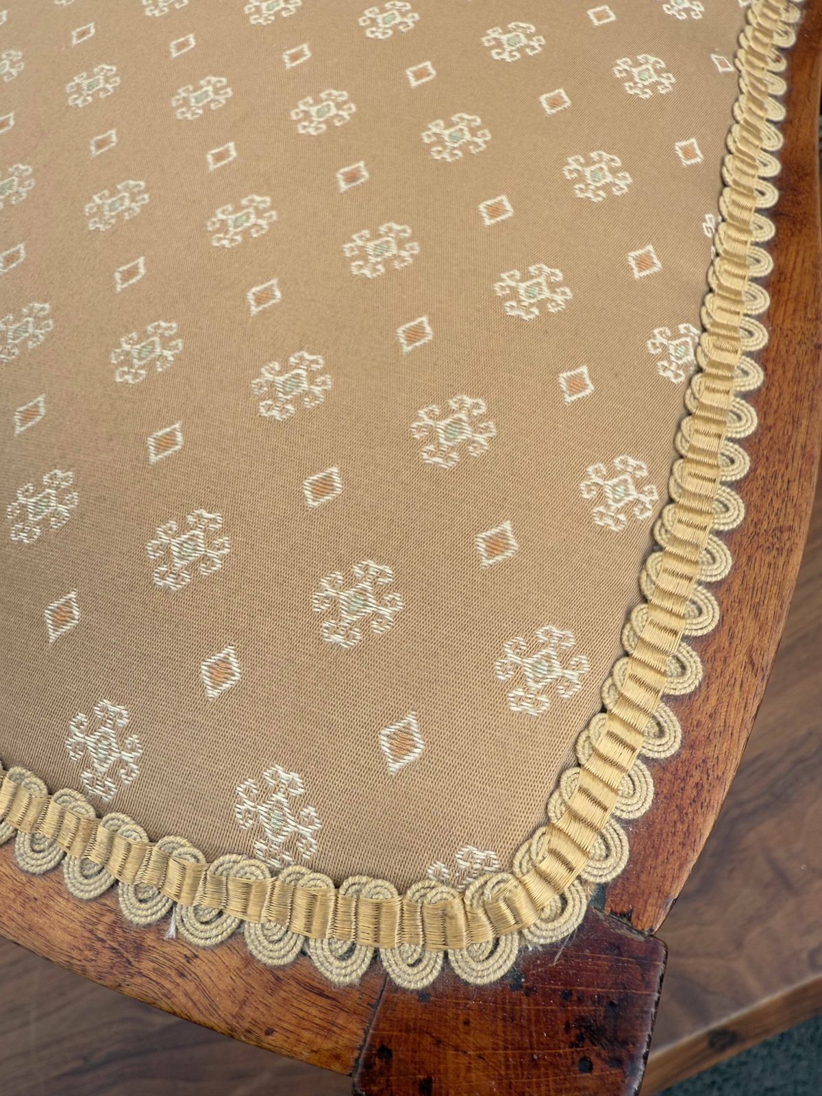 Antique Corner Chair photo 90.0