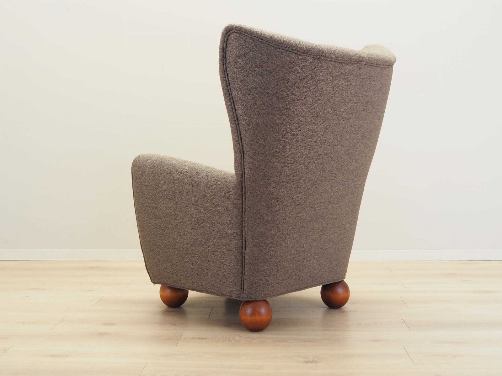 Lounge Armchair, Scandinavian Design, Production: Denmark photo vinterior