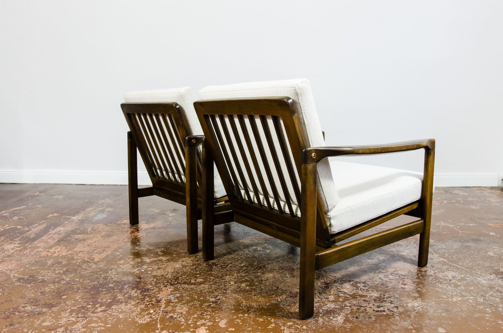 photo buy Pair Of B 7522 Armchairs By Zenon Bączyk 1960s