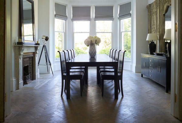 Stunning Lombok Canton Dining Table & 6 Chairs   Black   Rrp £2800