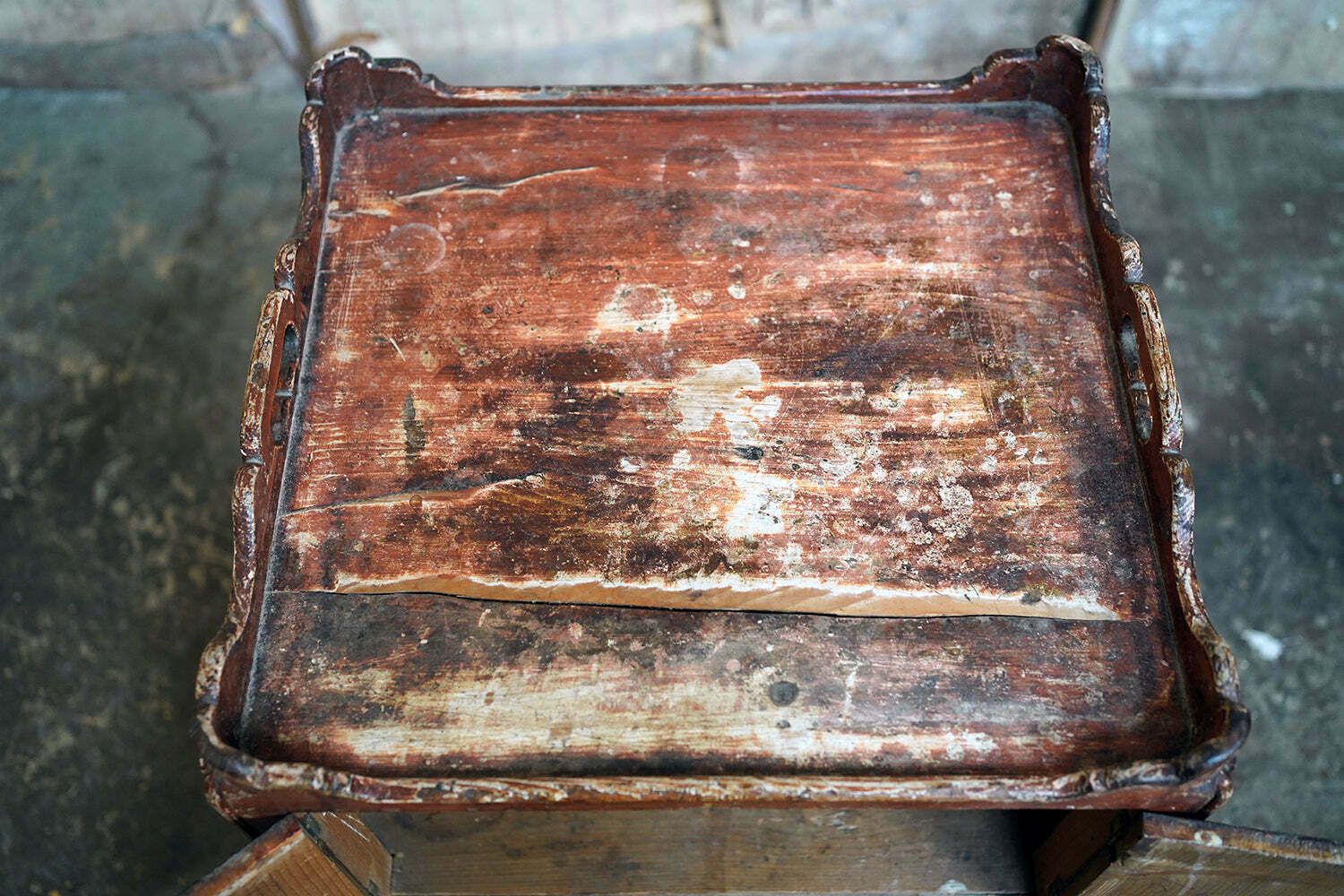 photo vintage A George III Painted Pine Bedside Commode C.1780