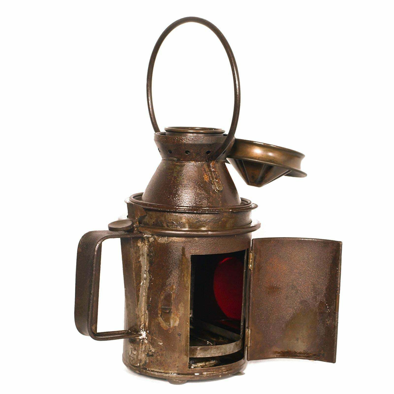 Italian Railway Manual Oil Lamp, 1920s Table Oil Lamp photo vinterior