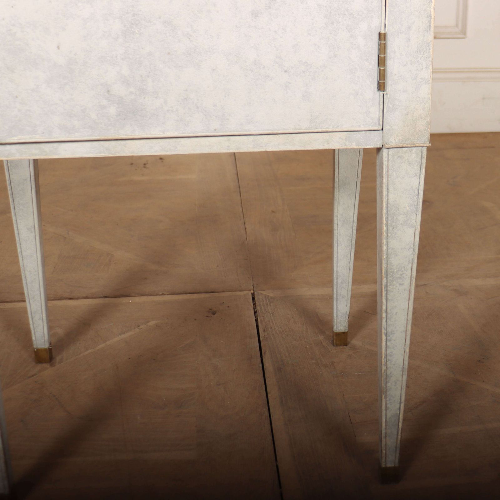 Swedish Painted Bedside Cabinet photo 1620.0