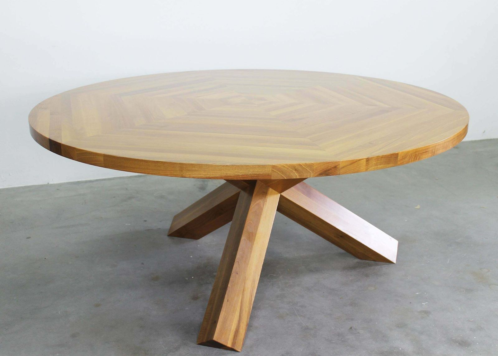 Mario Bellini La Rotonda Round Table In Walnut Wood By Cassina 1980s photo vintage