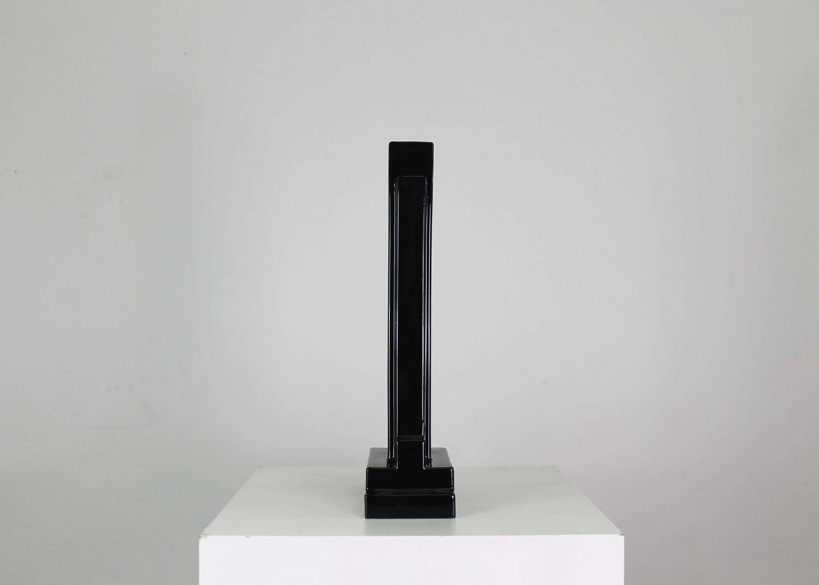 photo furniture Ettore Sottsass Y15 Vase In Black Enameled Ceramic Yantra Series Poltronova 70s