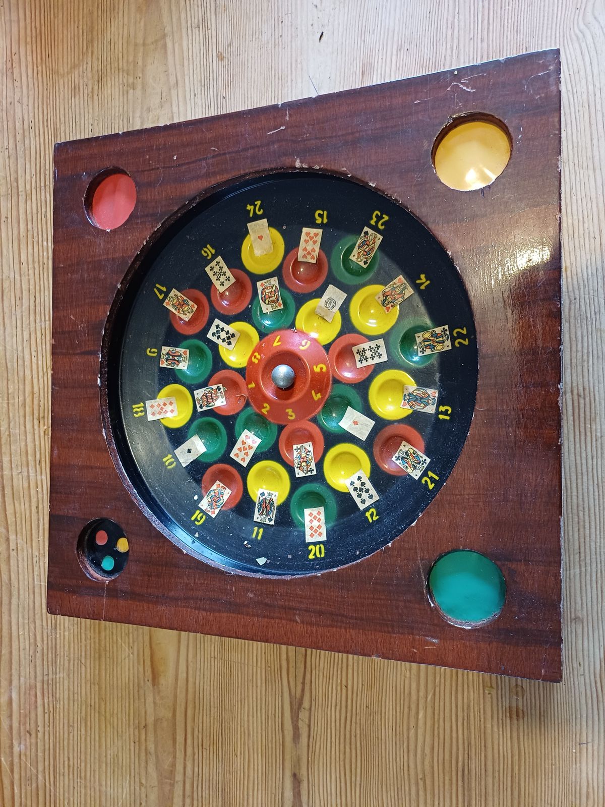Old Bistro Game “Roulette”, 1930s photo vintage