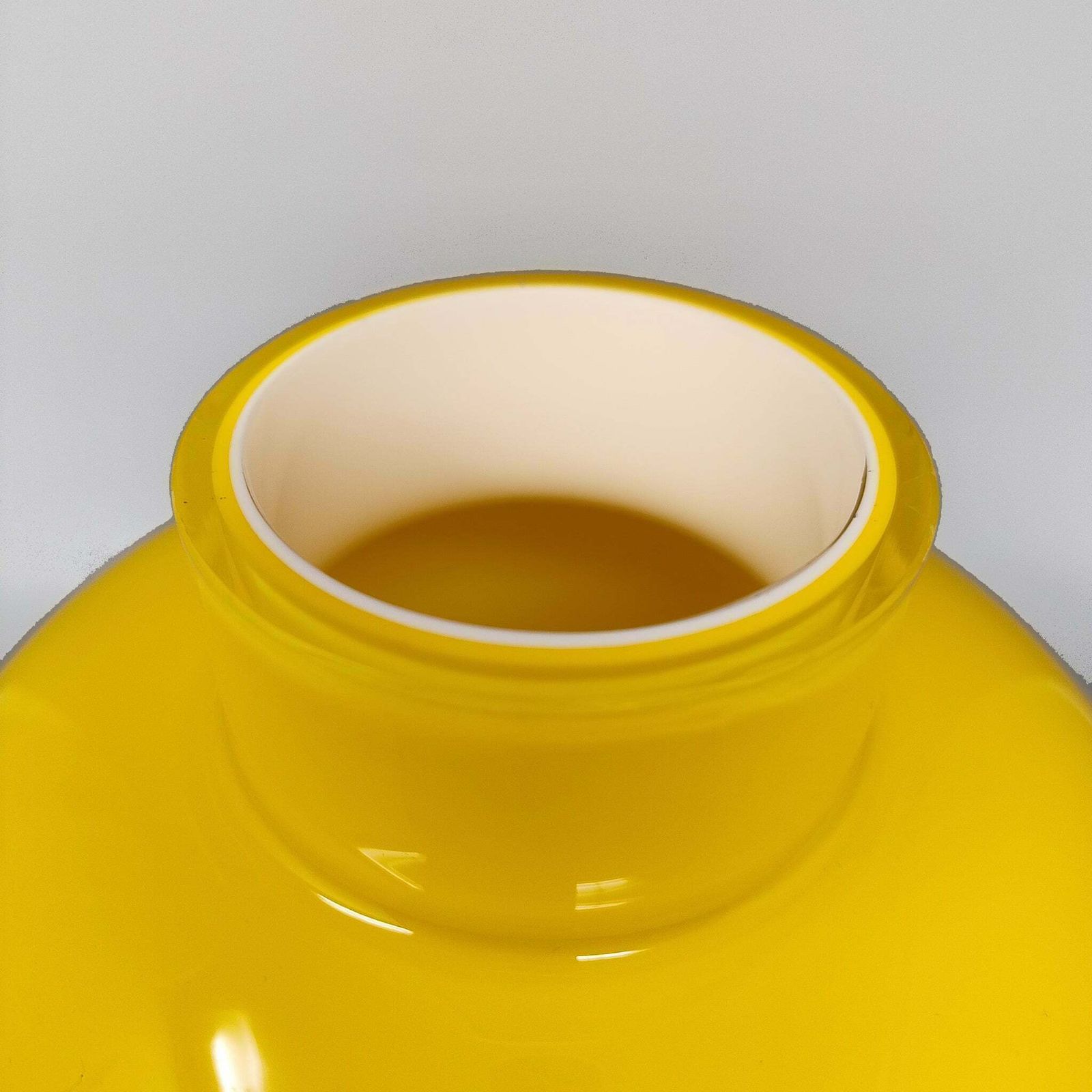1970s Gorgeous Yellow Vase By Ind. Vetraria Valdarnese. Made In Italy photo 339.0