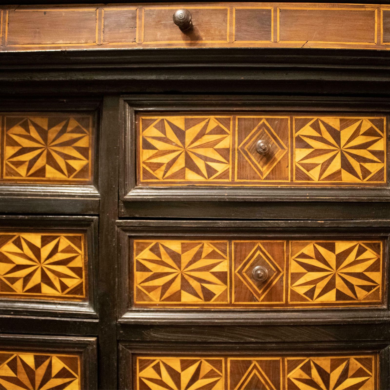 Charles IV Secretaire With Drawers With Inlaid Work. Spain, 18th Century. photo vinterior