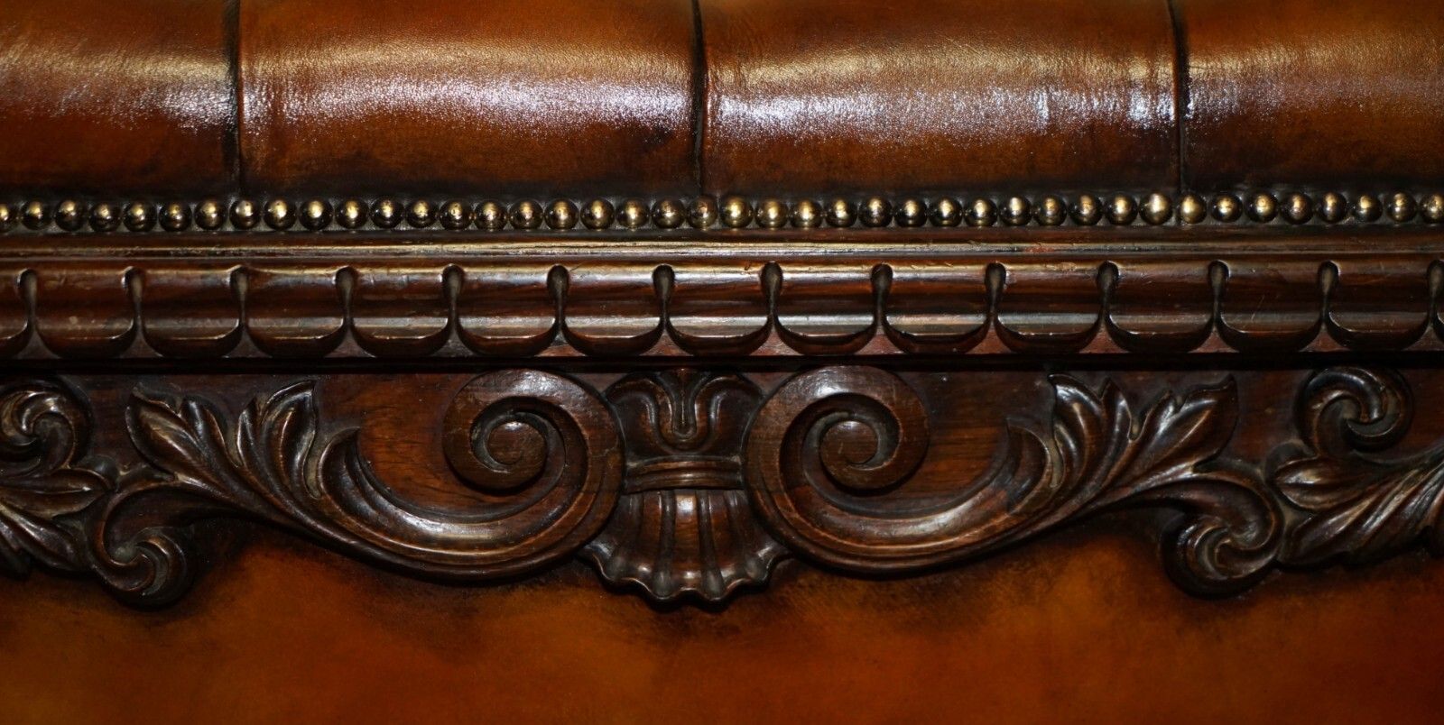 Important Restored Antique 1830 Leather Rosewood Chesterfield Ottoman Stool photo vintage