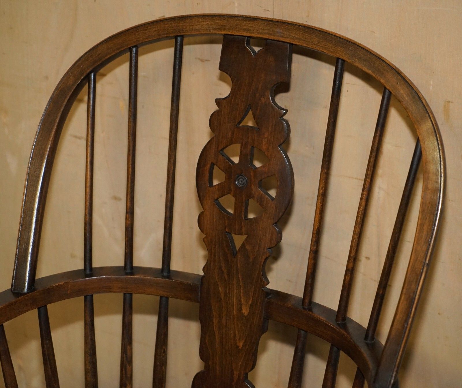 photo furniture Super Rare, Highly Collectable Antique Victorian Windsor Armchair With Table Arm