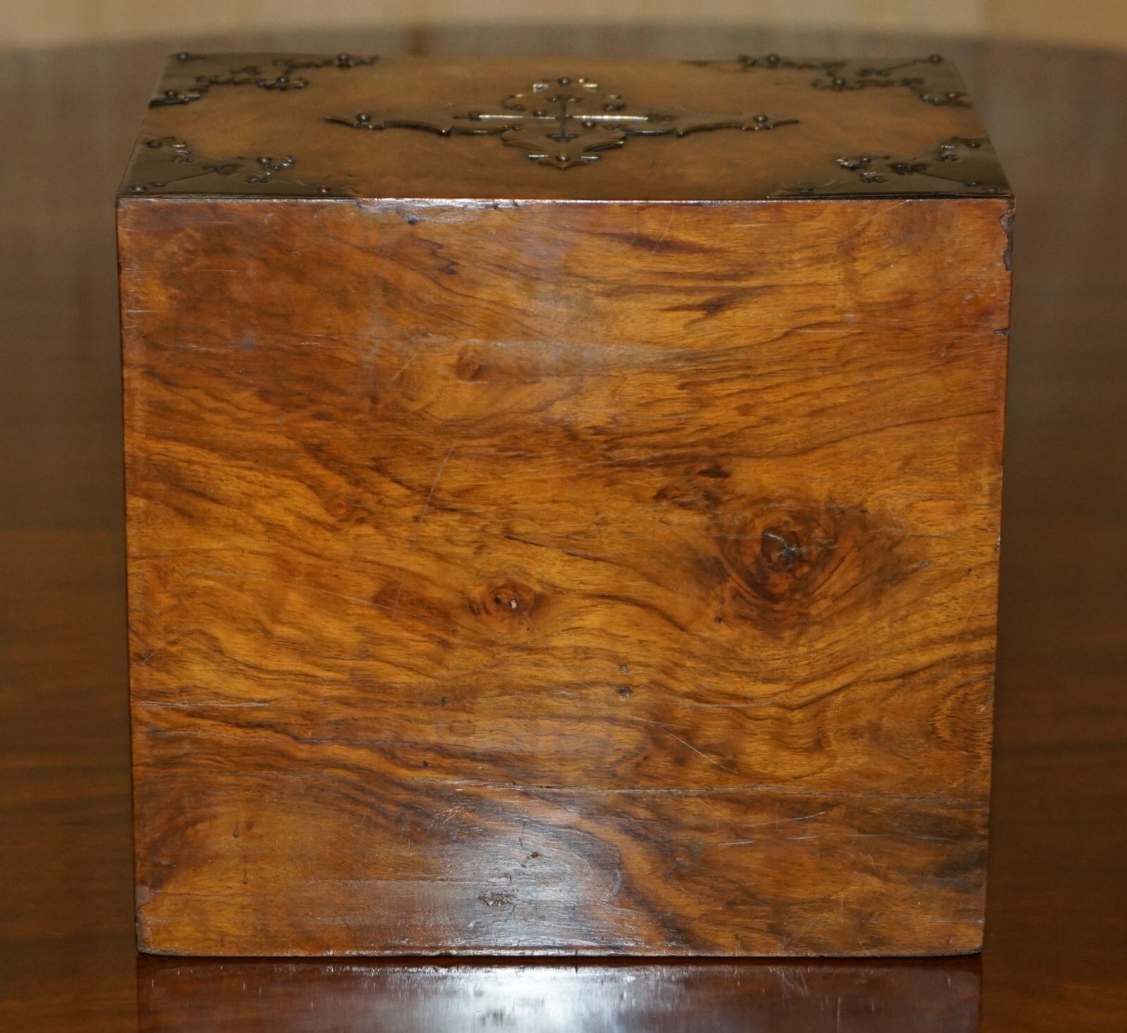 2350.0 Exquisite Antique Regency Circa 1820 Burr Walnut & Brass Cigar Humidor Chest photo
