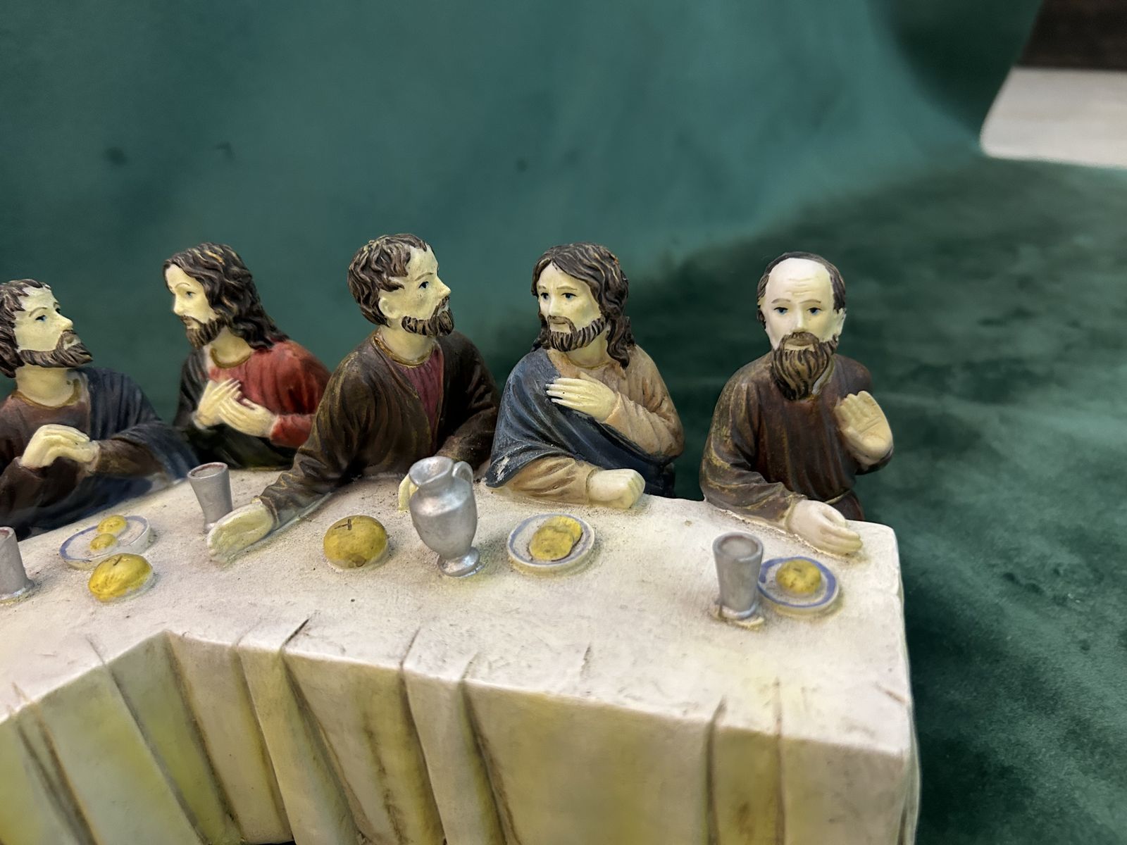 The Last Supper Of Jesus And The Apostles Sculpture photo Art
