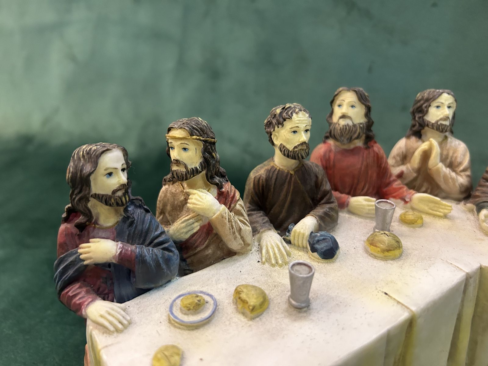 The Last Supper Of Jesus And The Apostles Sculpture photo vinterior