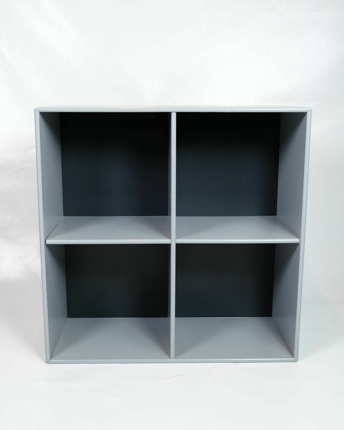 Montana Module With 4 Large Compartments Painted In A Gray Color By Peter J. Lassen For Montana