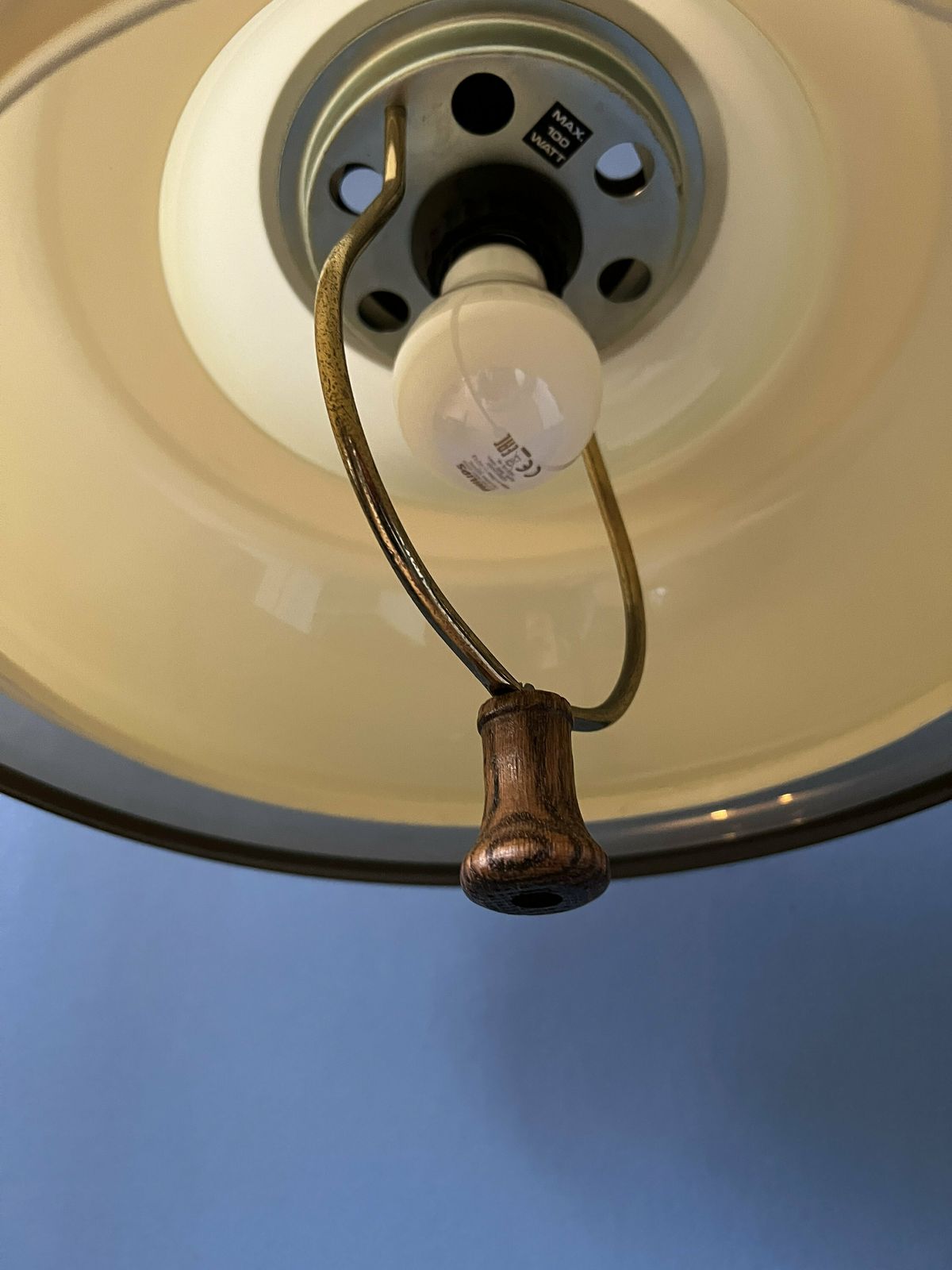 photo furniture Mid Century Herda Space Age Hanglamp