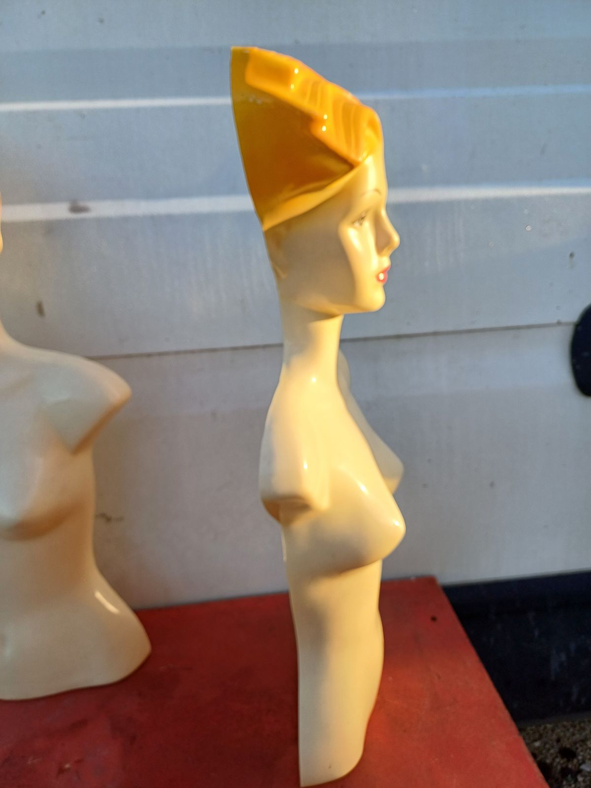 Pair Of Vintage Plastic Mannequins: Farmino photo vinterior