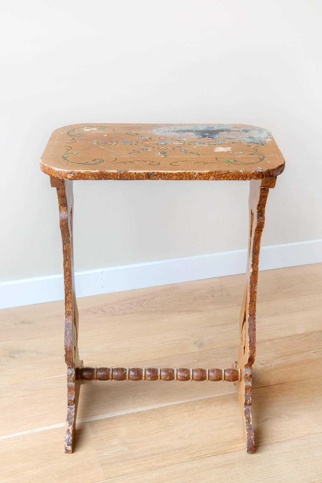 Antique Folk Art Table, Dutch Side Table With Carved Legs, 19th Century, Hand Painted Floral Coffee Table, Folklore Plant Stand photo vinterior