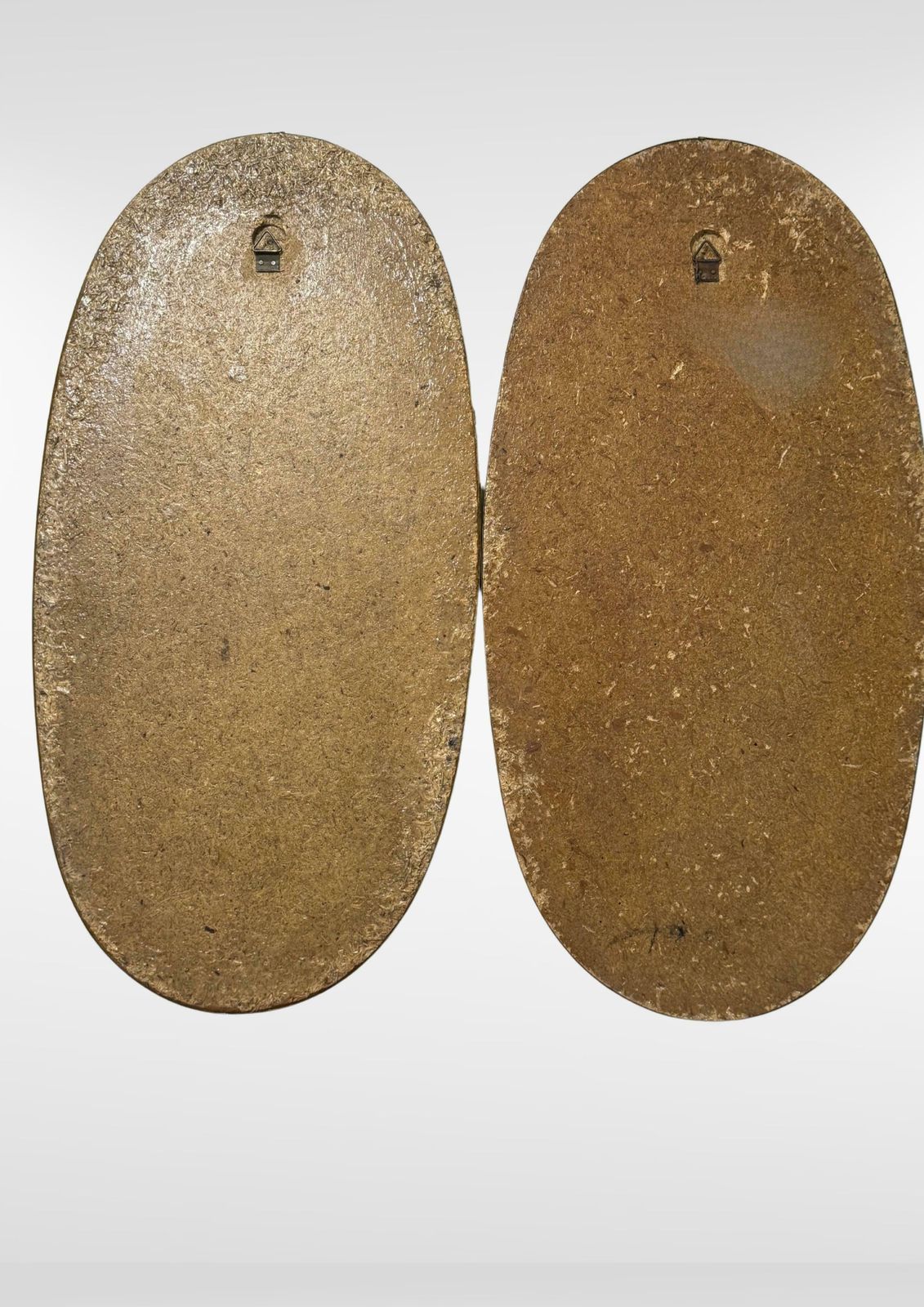 photo vinterior Set Of 2 French Oval Wall Mirrors In Leather Frame With Brass Fleur De Lis