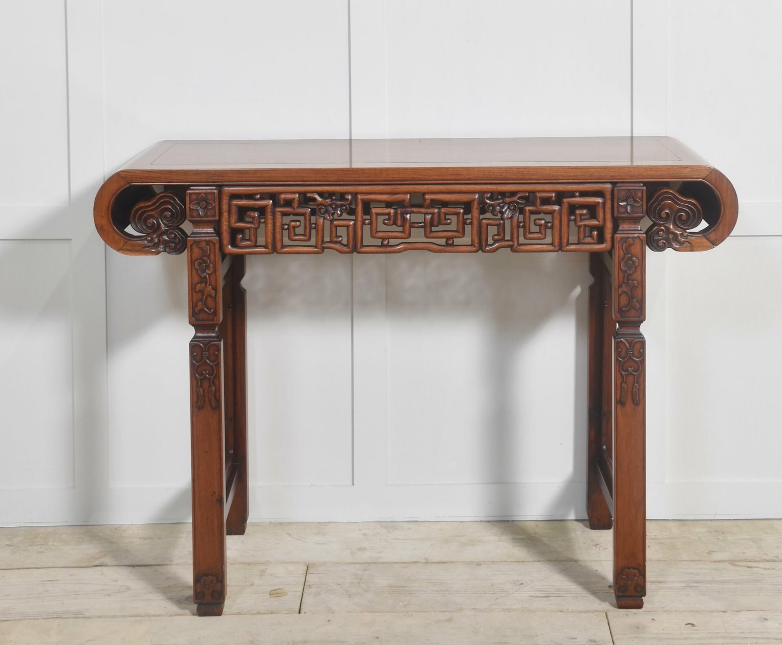 Chinese Altar Table, Oriental photo furniture