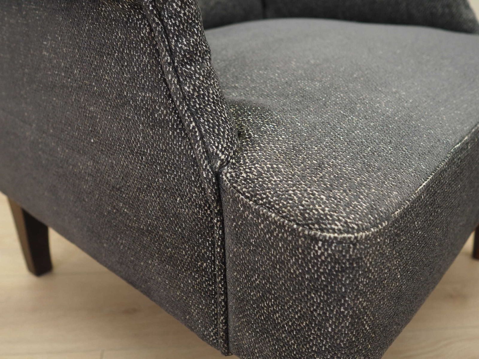photo vinterior Grey Armchair, Italian Design, 1970s, Production: Italy