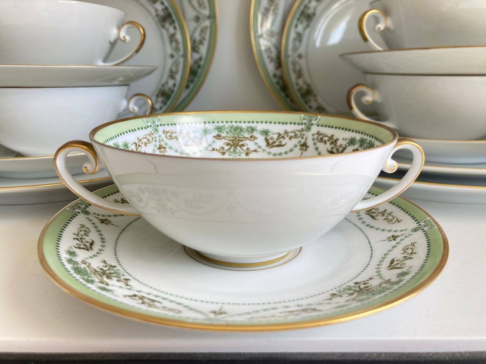 Porcelain Soup Set | Cream Soup Cup (8) And Saucer (8) | White And Green Guirlandes | Hutschenreuther photo 297.0