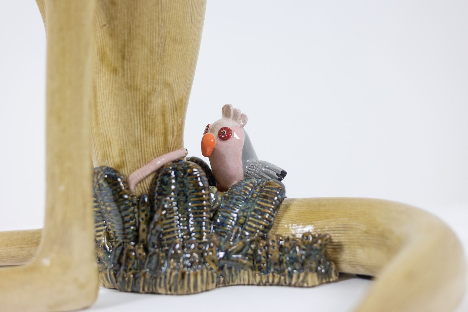 Valérie Courtet. Ceramic Kangaroo. Contemporary Work. photo furniture