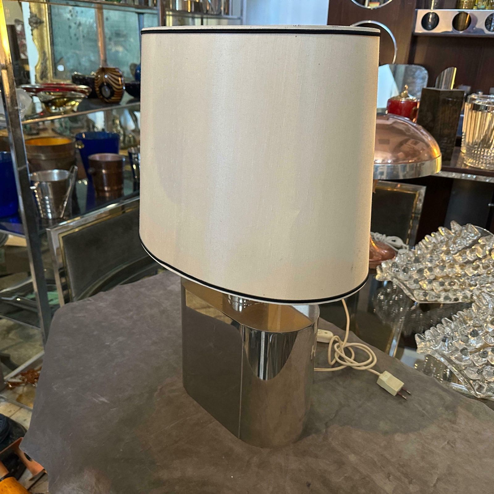 photo for sale 1980s Mid Century Modern Oval Steel Table Lamp By Tommaso Barbi