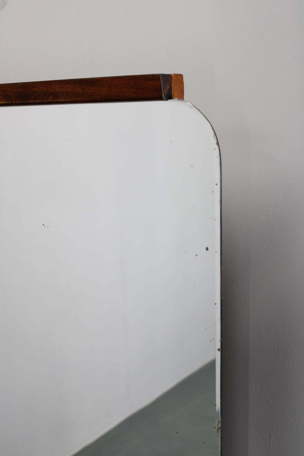 photo vinterior 1940s Jindrich Halabala Mirror Cabinet, Czechoslovakia