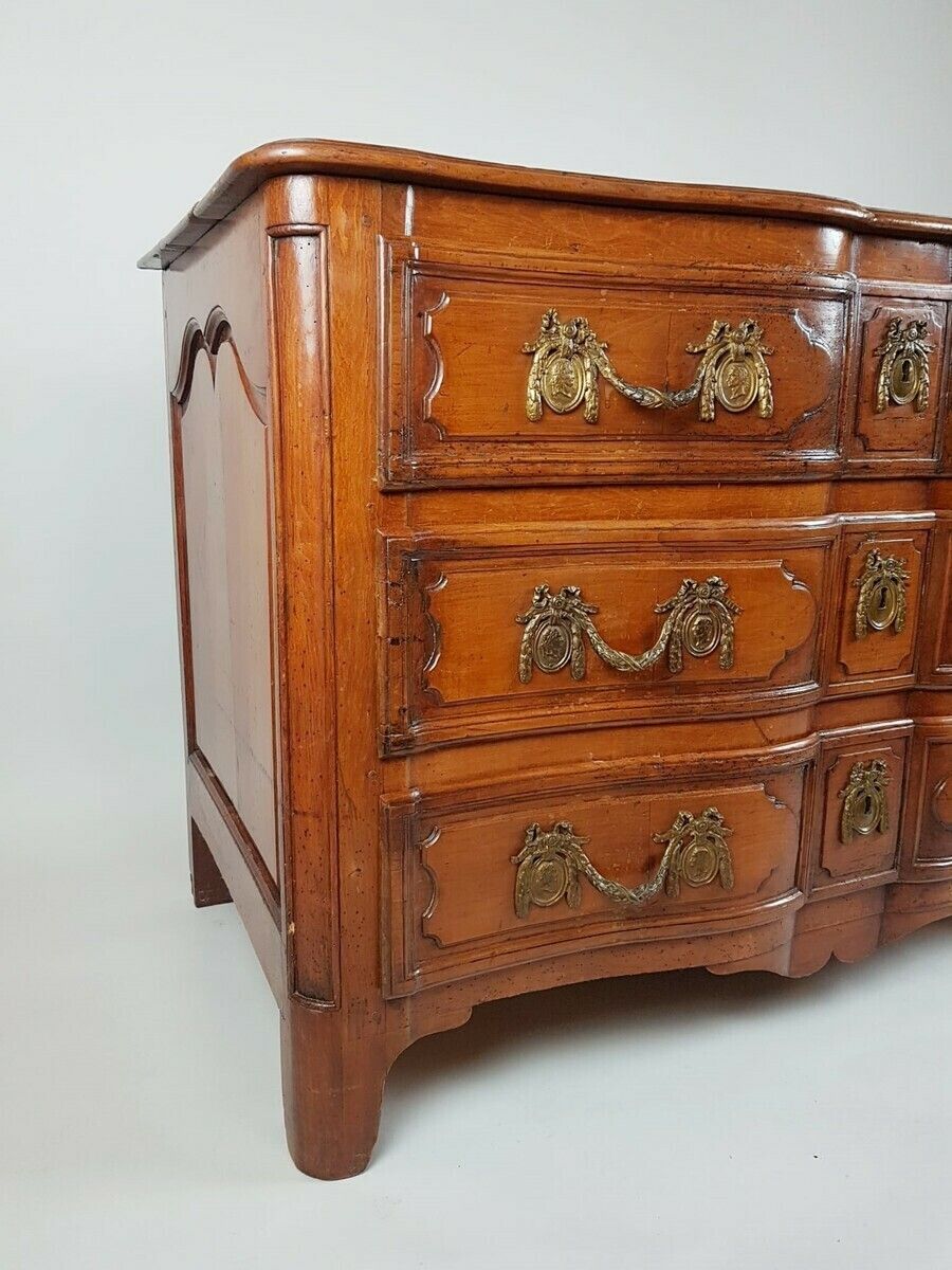 Louis XIV Crossbow Chest Of Drawers In Walnut, 18th photo Furniture