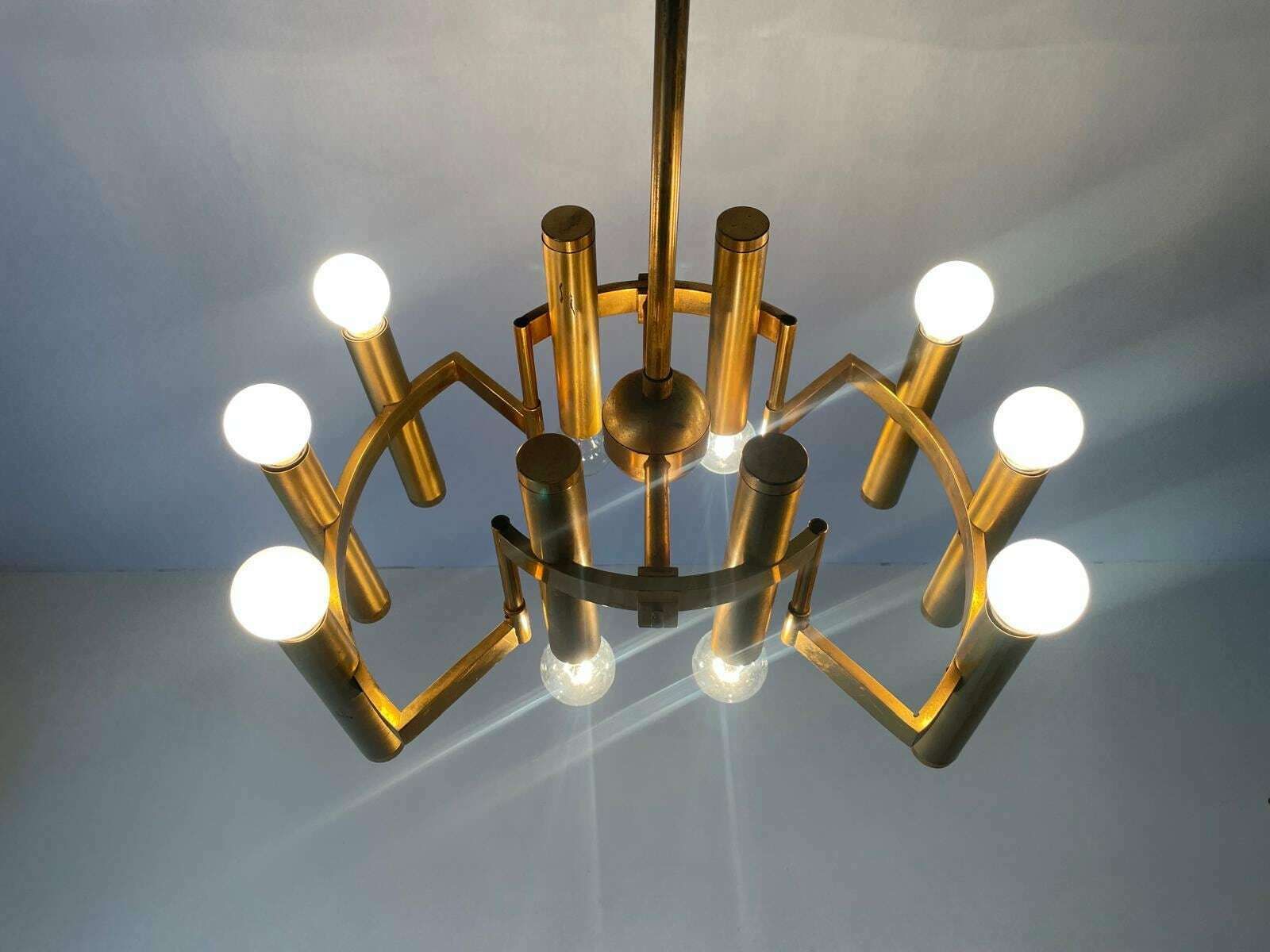 photo furniture 10 Armed Brass Chandelier By Gaetano Sciolari, 1960s, Italy