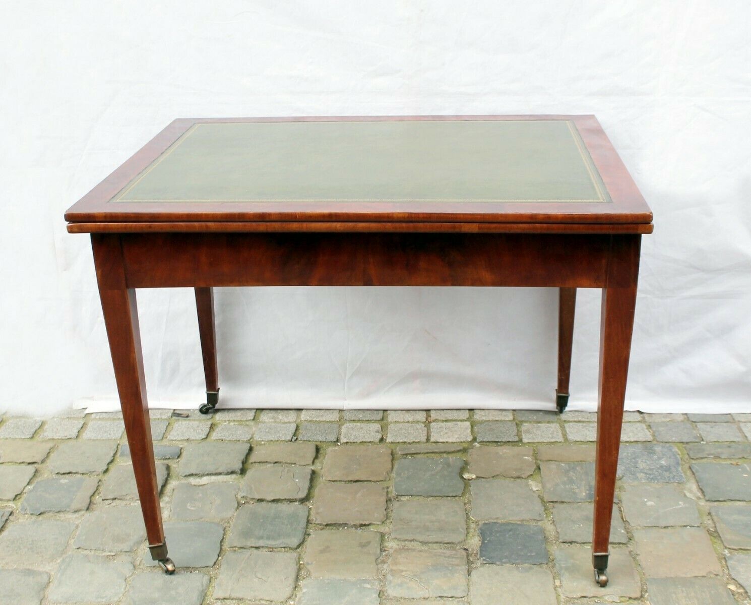 Directoire Gaming Table photo furniture