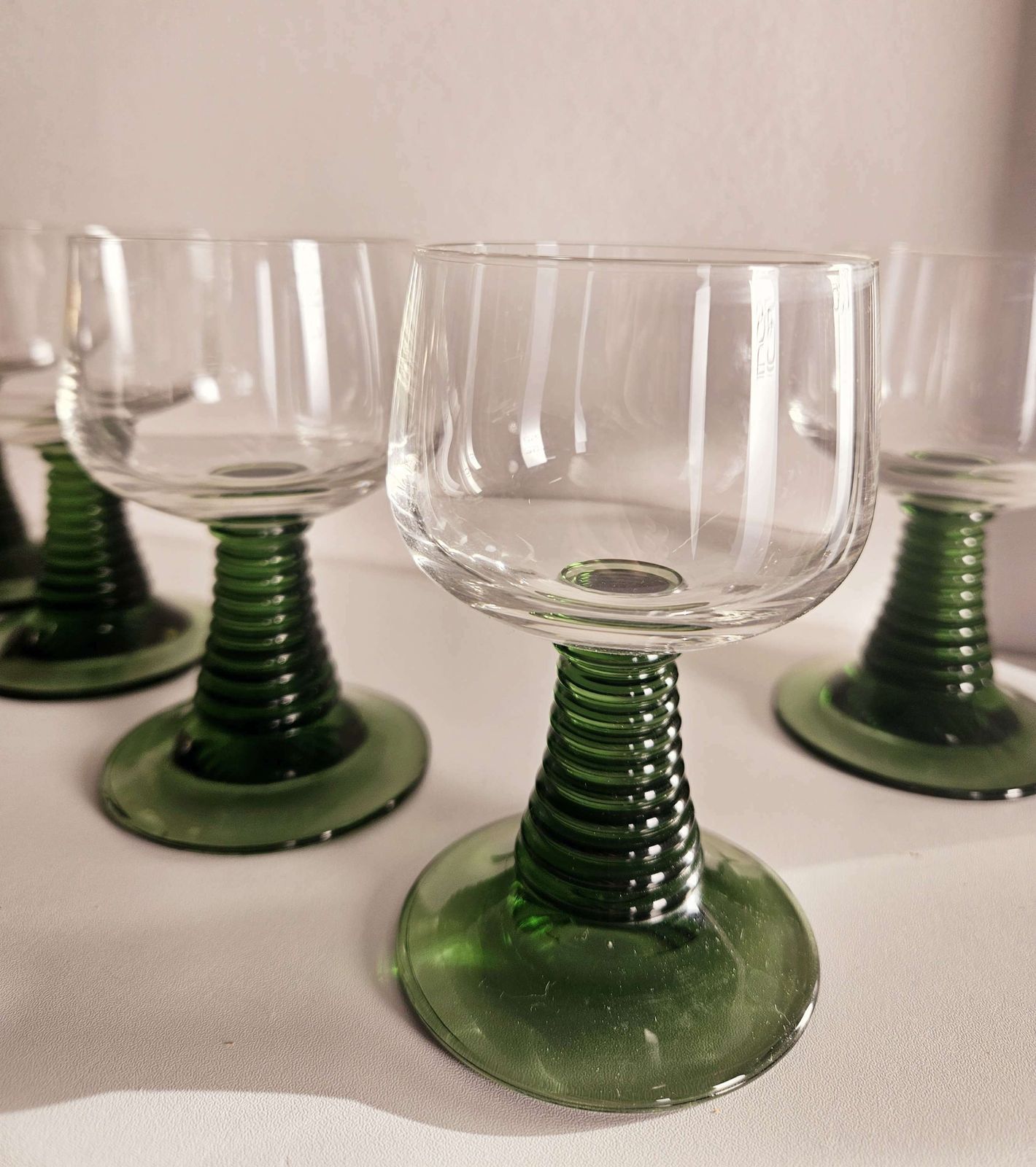 Set Of 6 Luminarc Mid Century Wine Glasses With Green 'Ring' Stems