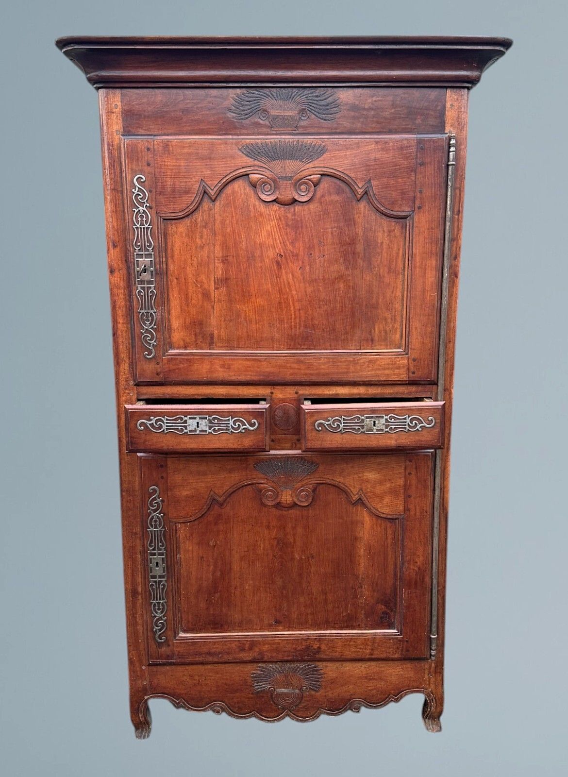 18th Century French Walnut Armoire / Walnut Wardrobe photo Furniture