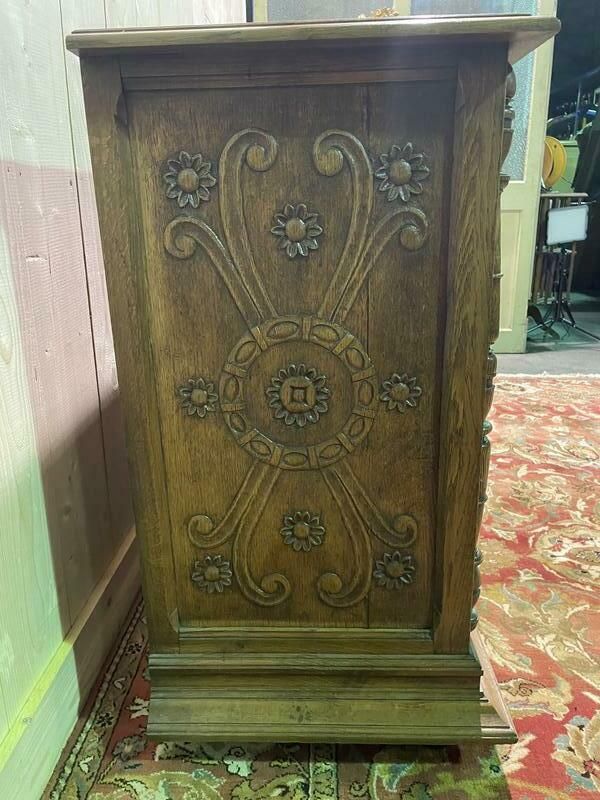 Buffet De Style Renaissance En Chêne Sculpté photo furniture