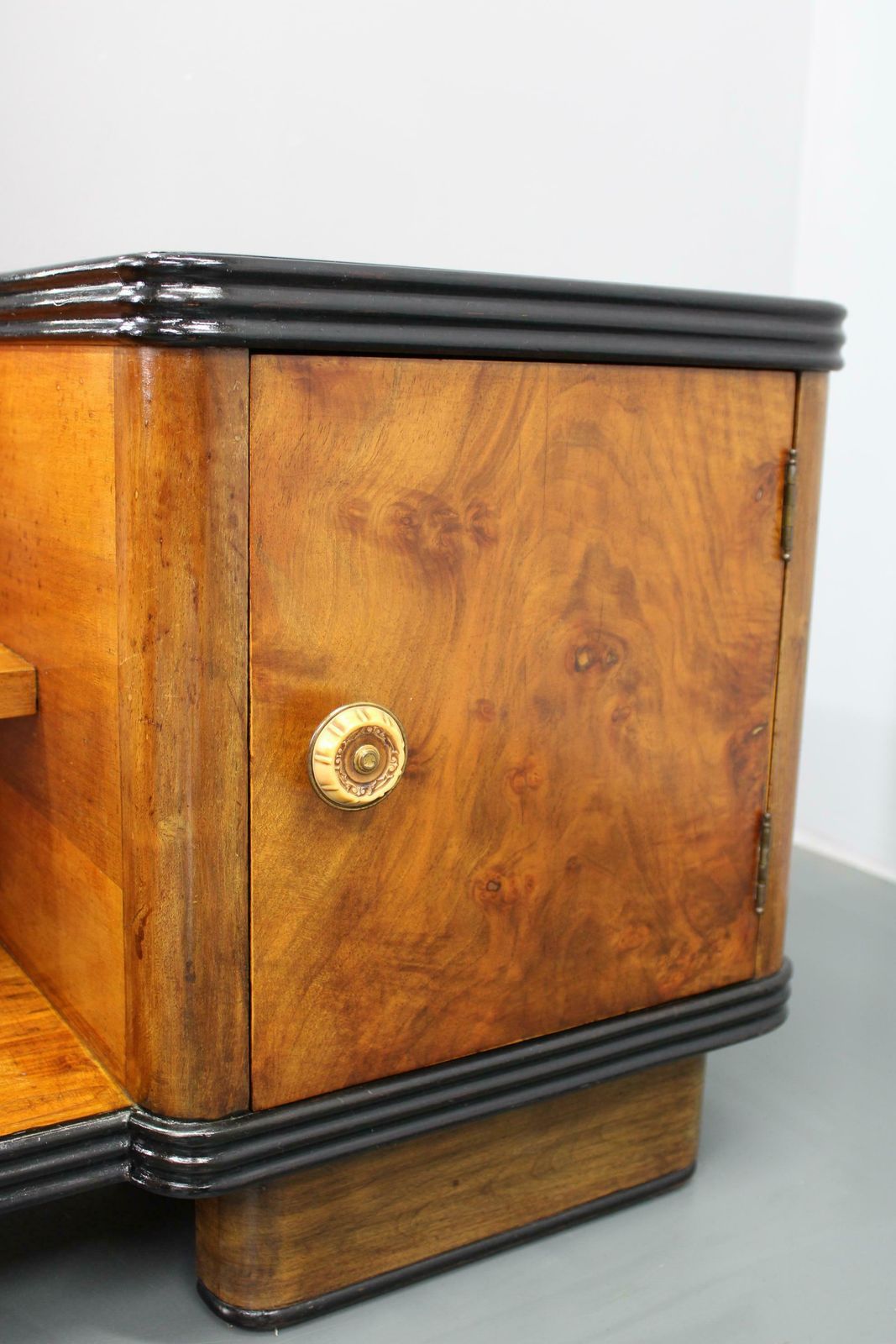1940s Italian Art Deco Mirror Cabinet In Walnut Finish photo buy