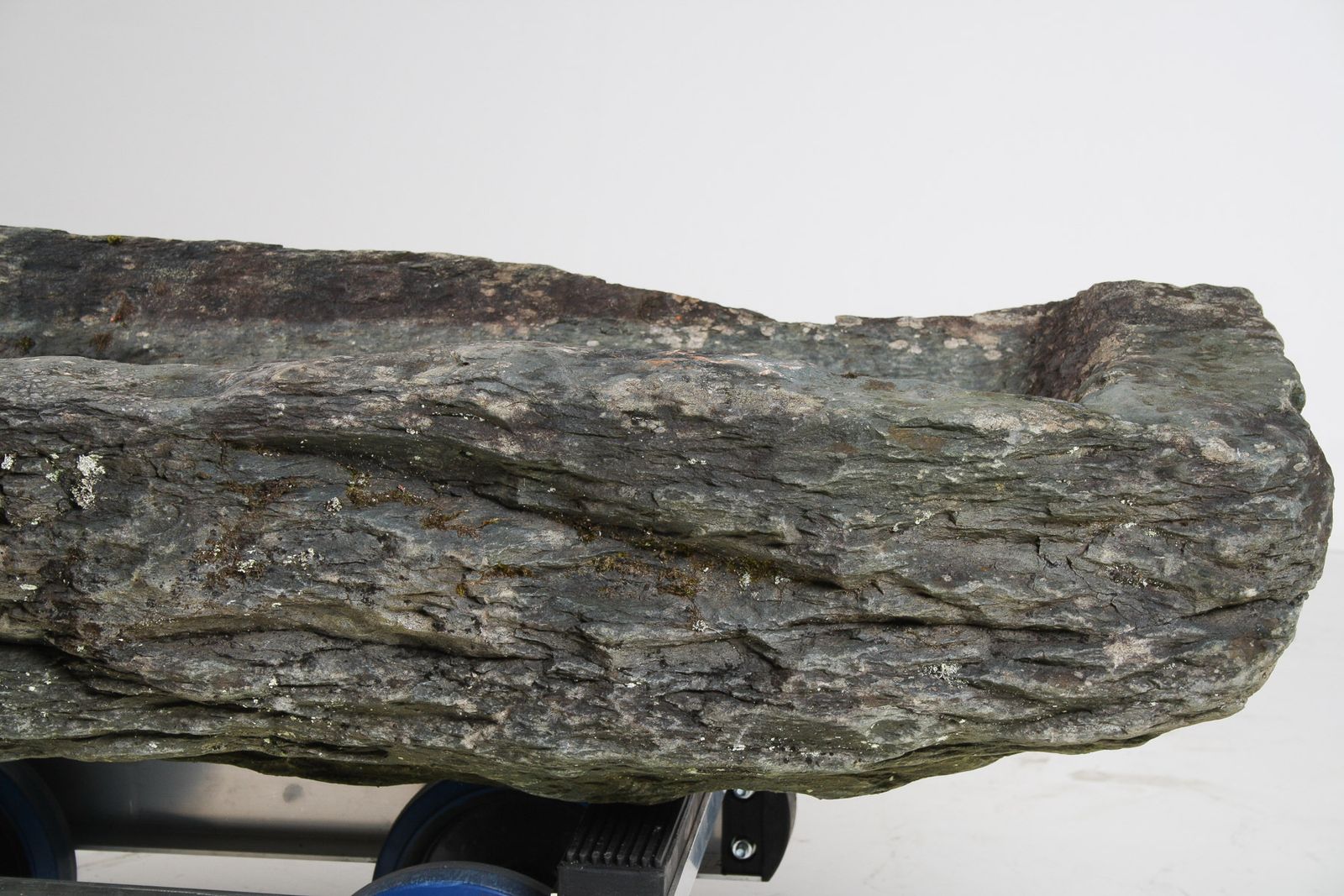 photo furniture 17th Century Large Stone Trough Garden Feature Weathered Moss Bonsai Carved Stone