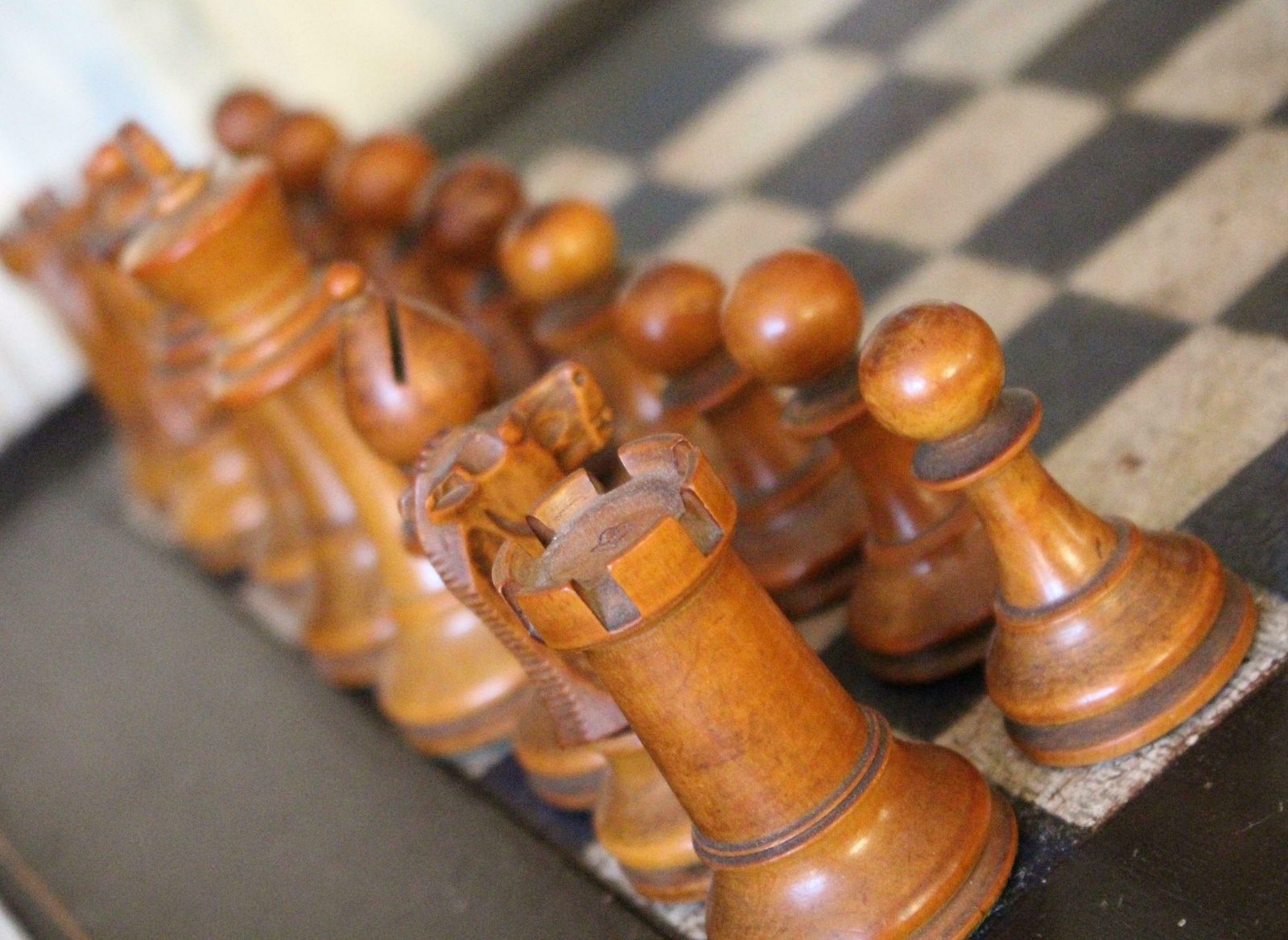 1625.0 Late 18th George III Provincial Folk Art Painted Oak Games Chess Side Table photo