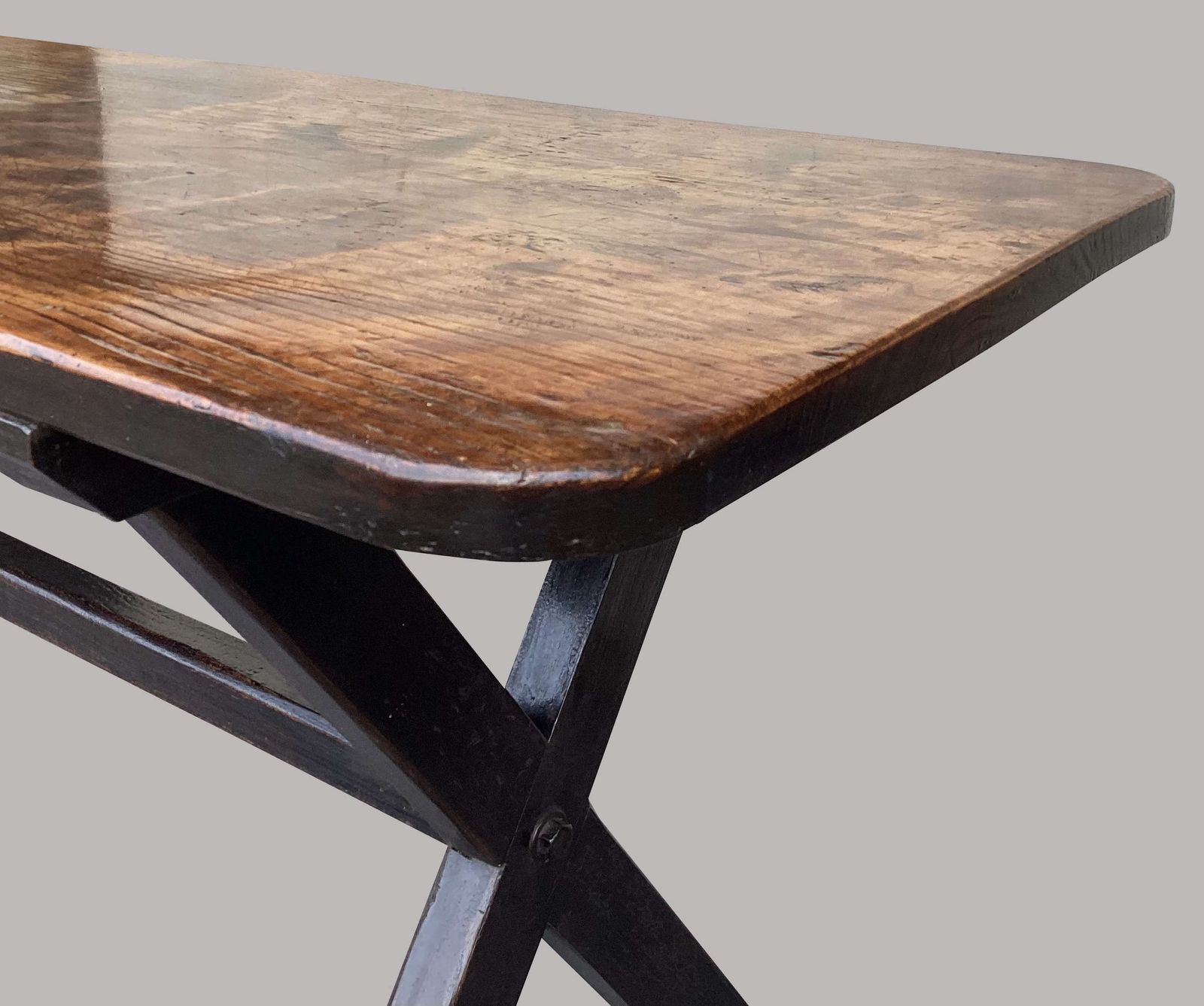 10780.0 Outstanding Georgian Large Elm Tavern Table; Superb Colour And Patina photo