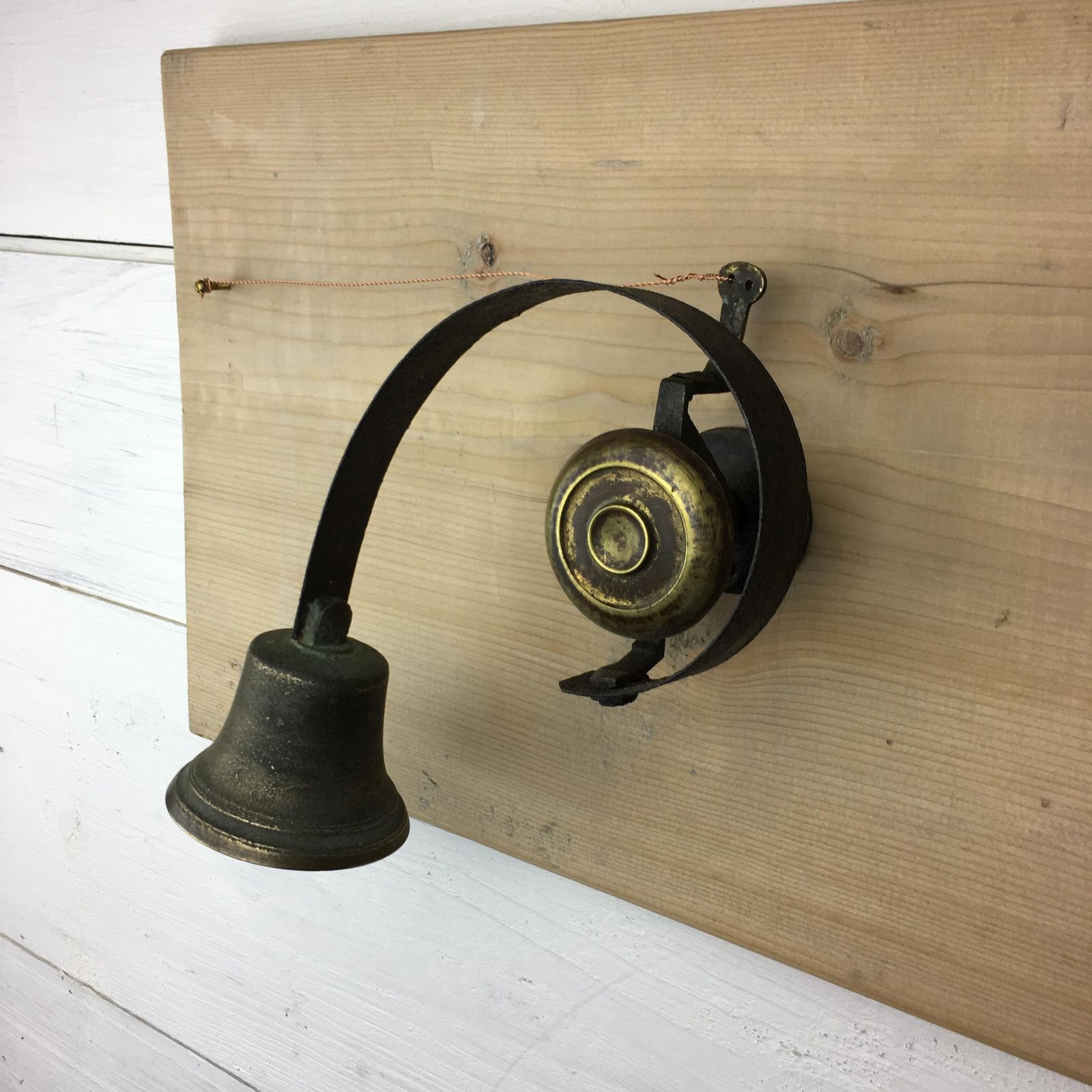 Victorian Servants Bell Door Bell No.4 On Reclaimed Pine Board photo 180.0