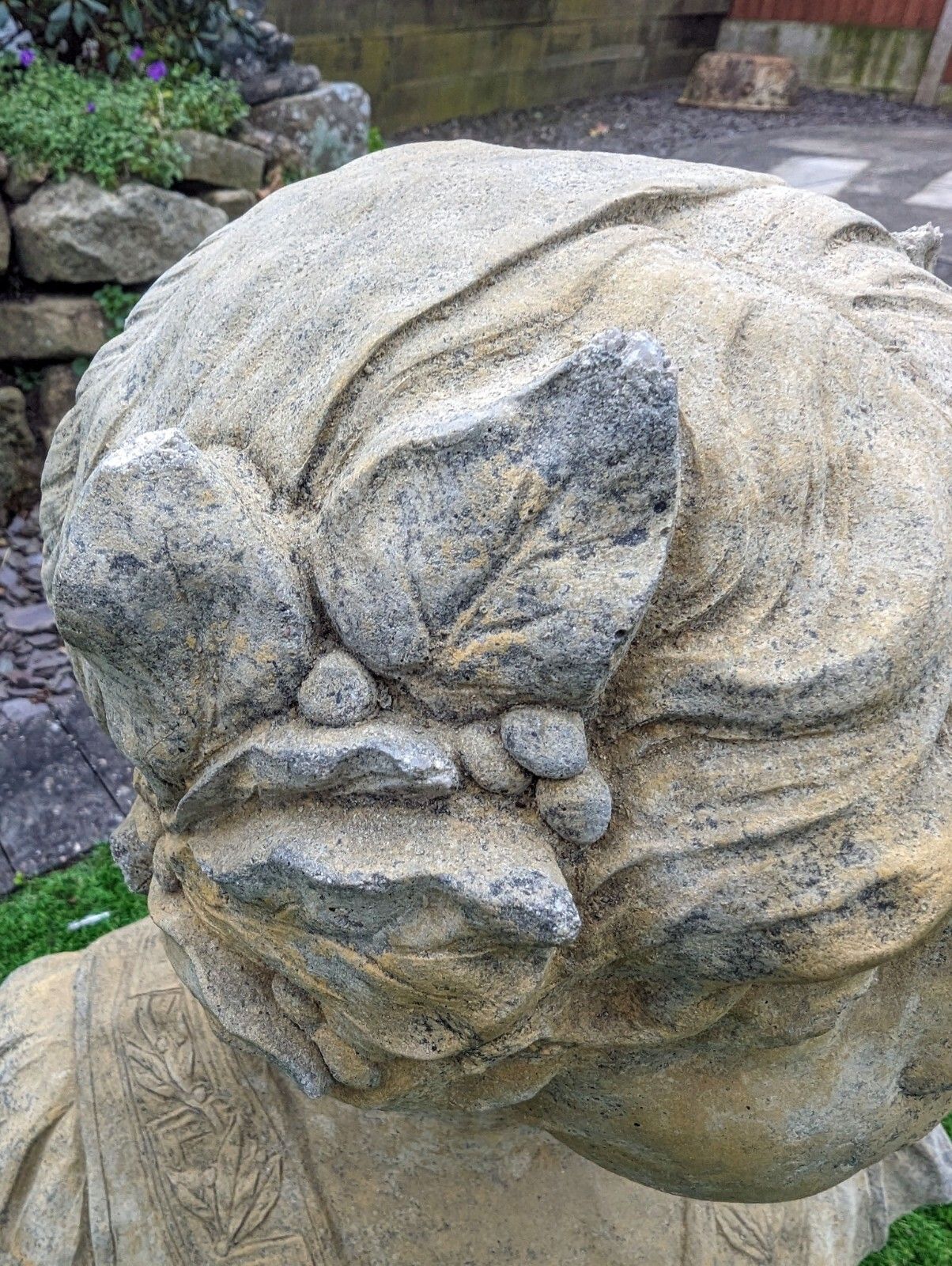 275.0 Vintage Marie Anne Garden Bust Ornemant English Stone Delivery Available 0050. photo