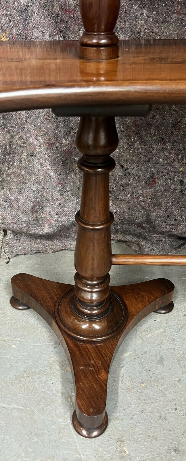 Good Quality 19th C. Rosewood Whatnot Dumb Waiter photo vinterior