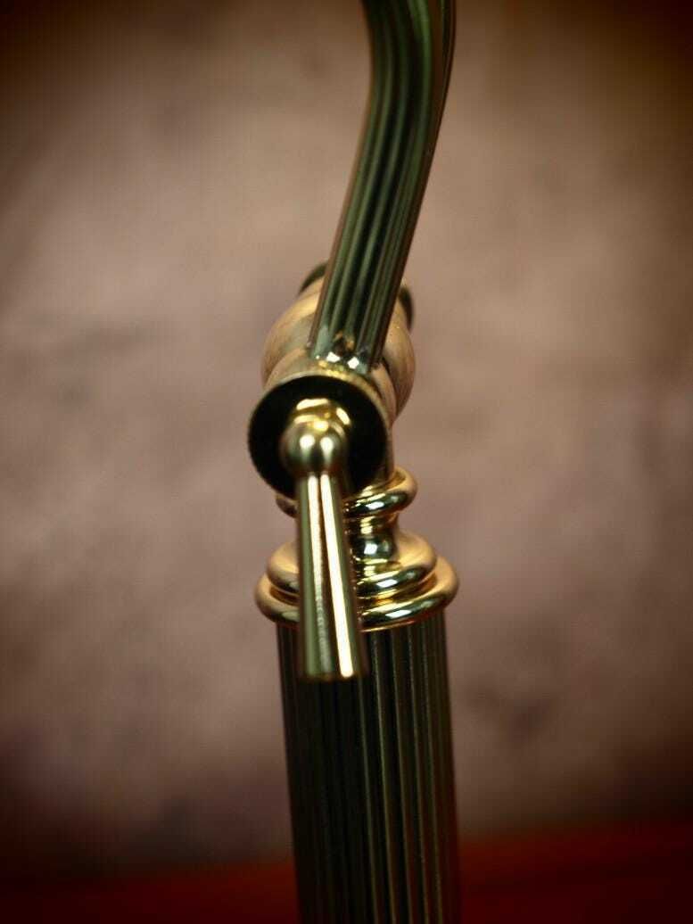 Banker Dark Brass Desk Lamp With Green Glass Shade – Elegant Office Décor, Perfect Gift For Students Or Professionals photo vinterior